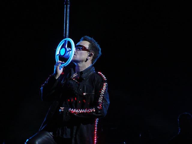 U2 BikeTours, paul david hewson, singer, bono