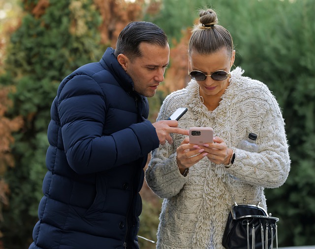 couple, smartphone, young